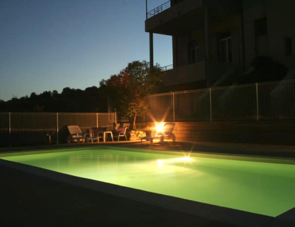 piscine nuit